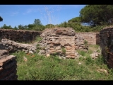 07396 ostia - regio iv - insula iii - domus delle colonne (iv,iii,1) - nordkorridor - raum (s) - bli ri nordwesten - 06-2024.jpg